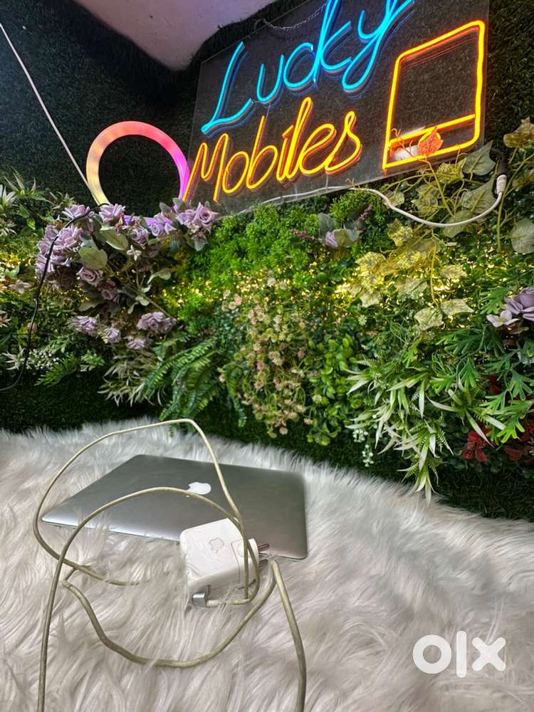 Macbook Air 2017 slim neat scratchless