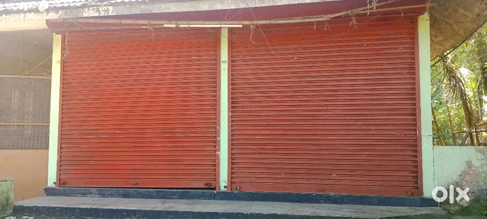 Shopping / shutter rooms