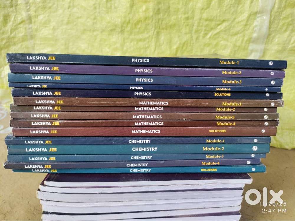 Arjuna jee 2023-2024 Edition and Lakshya jee 2025-2026 Edition