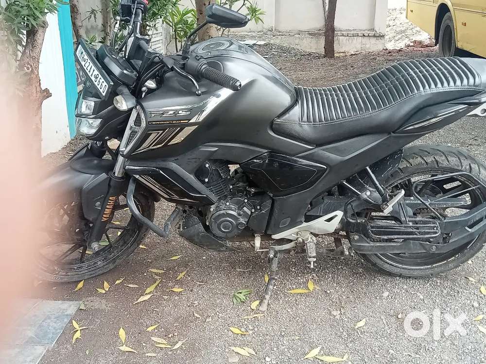 Fzs v3 with good condition bike