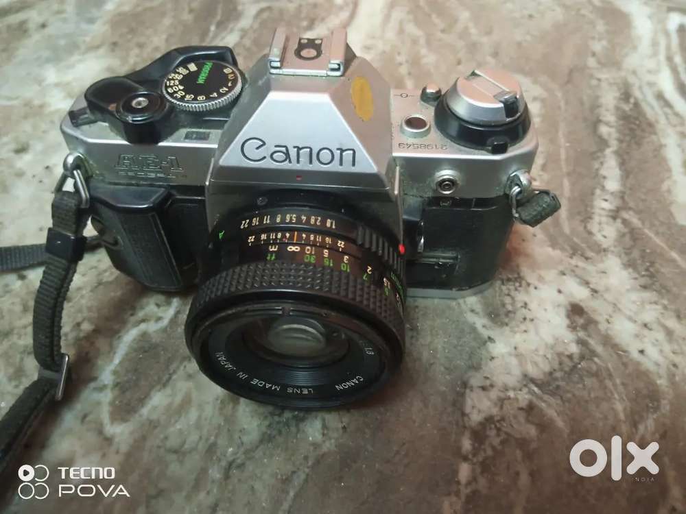 Canon made in Japan original camera old 1975 wall condition