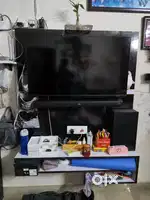 Wooden TV panel in very good condition for sale