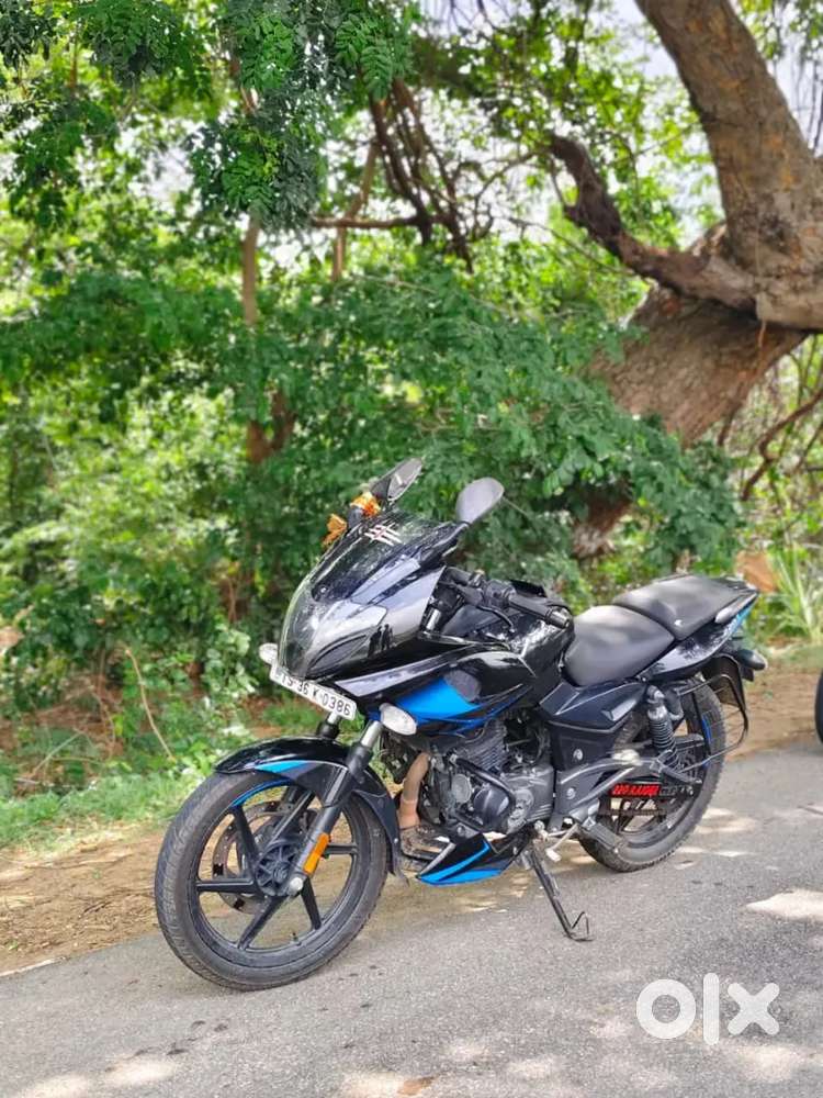 I will sell bike Bajaj Pulsar 220 DTS_i mint condition