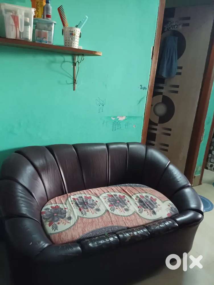Sofa selling