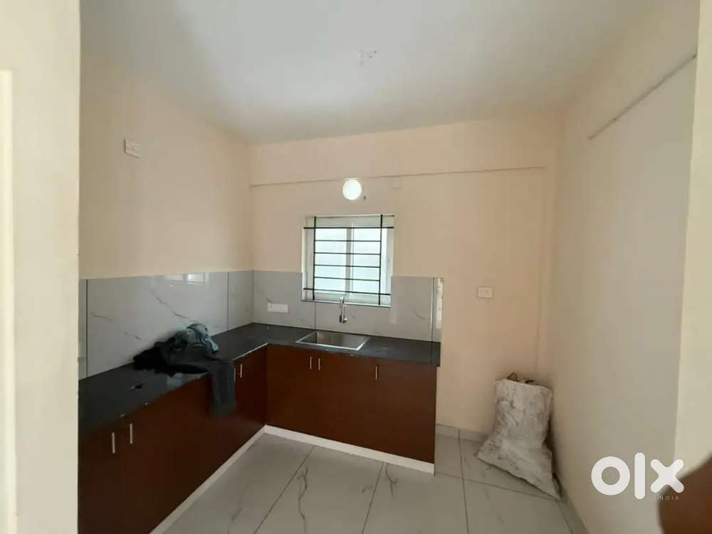 Kadavanthara 1bhk 9k Apartment for Family 2Wheeler parking only