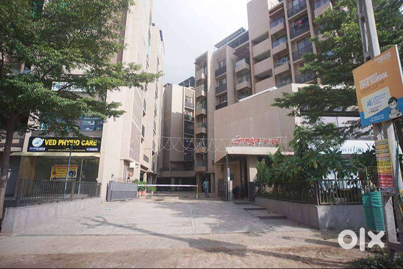 Amrakunj Ayan Shop for Rent In chandkheda
