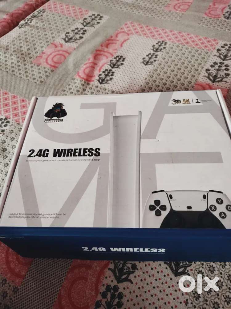 Two controller 20 thousand plus game aktham ok condition with box