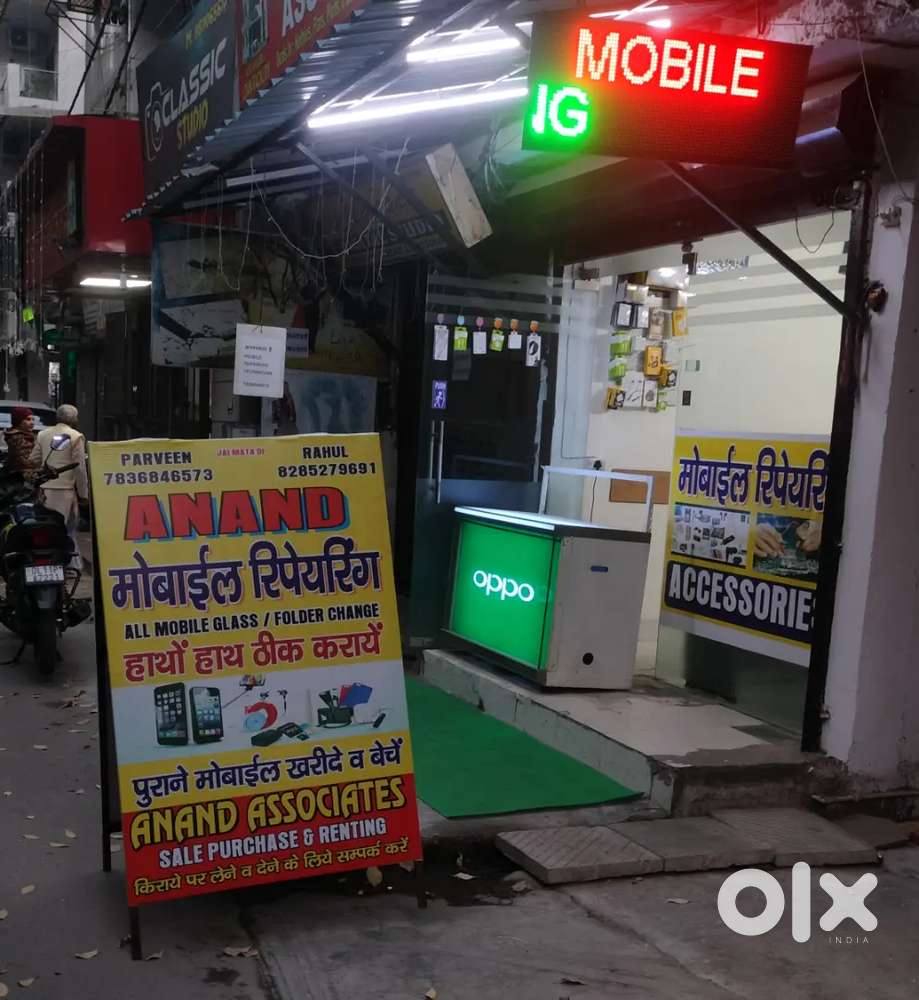 Only Mobile shop on rent with furniture Rohini sector 16 mobile market