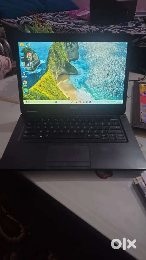 Dell i5 8gb 256gb