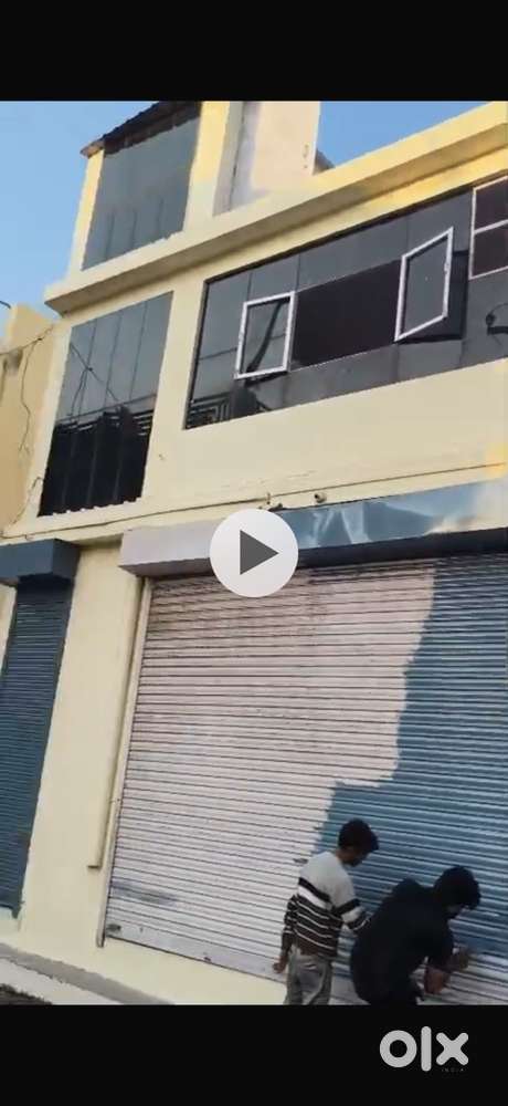 Double foor shop for rent