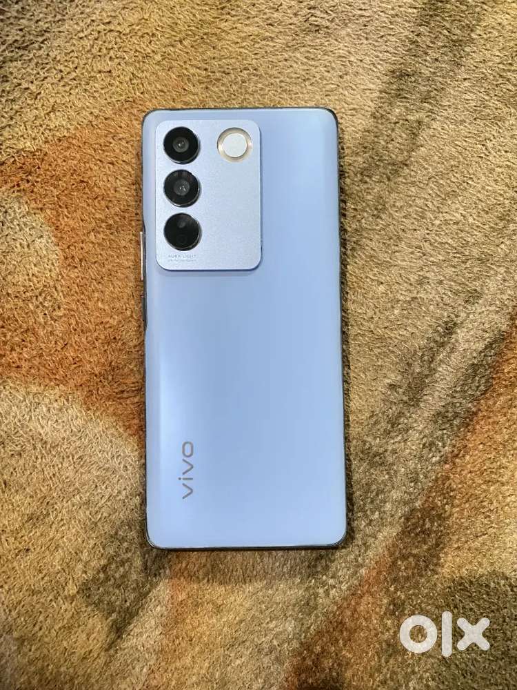 Vivo v27 pro 8+8/256 (6 month old) Brand new Showroom Condition