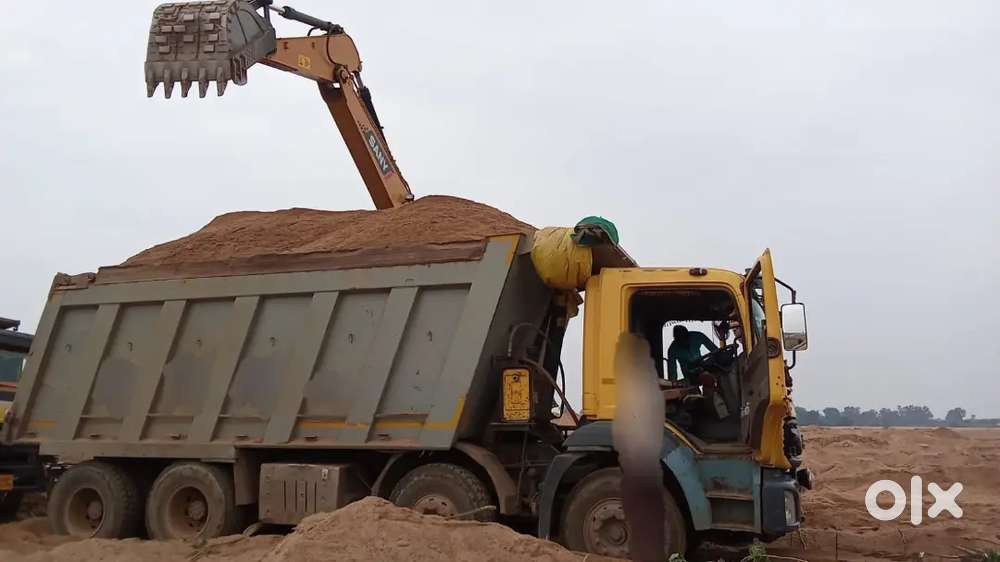 Hyva Tipper Bharat Benz 12wheels