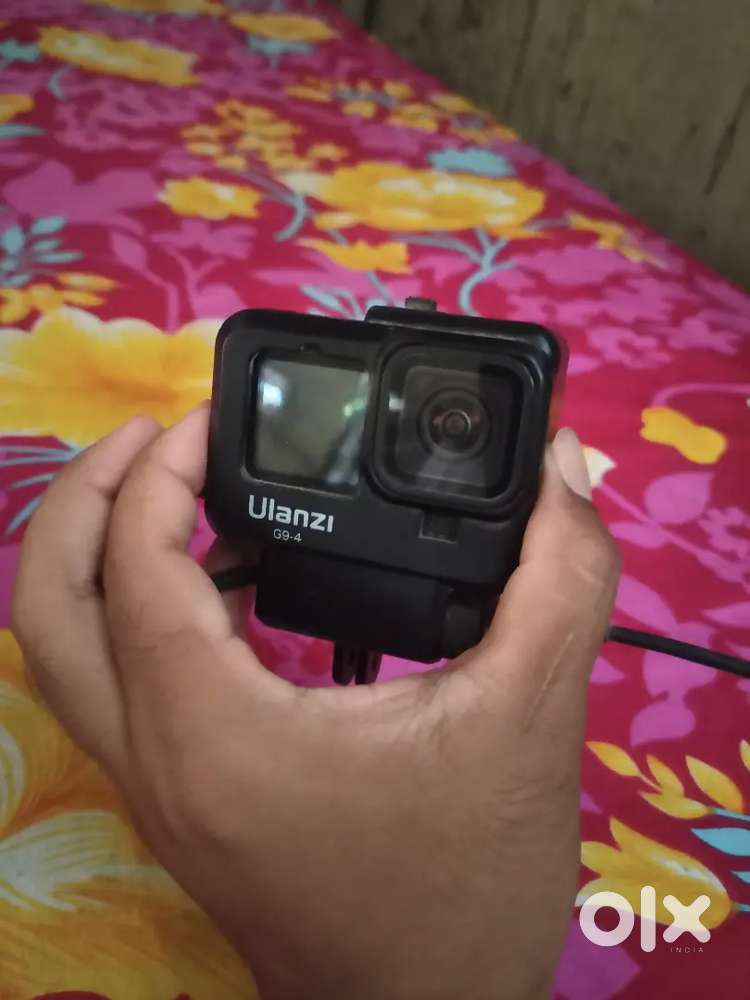 GoPro Hero 9 good condition offers cover and mic adapter