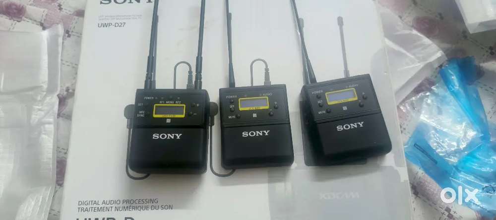 Sony UWP-D27 Dual Channel Wireless Mic System – Excellent for 2-Person