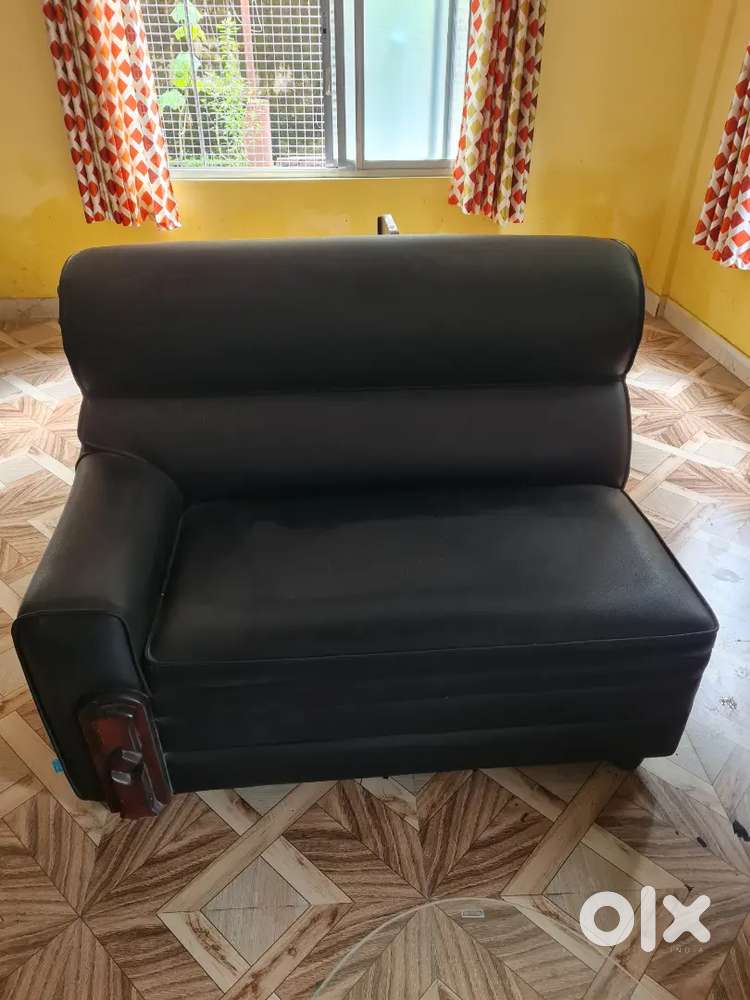 Sofa set with table