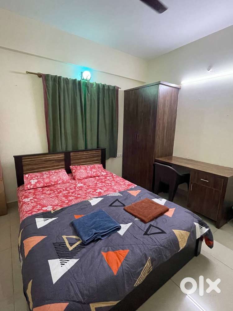 2 X queen size bed with mattress
