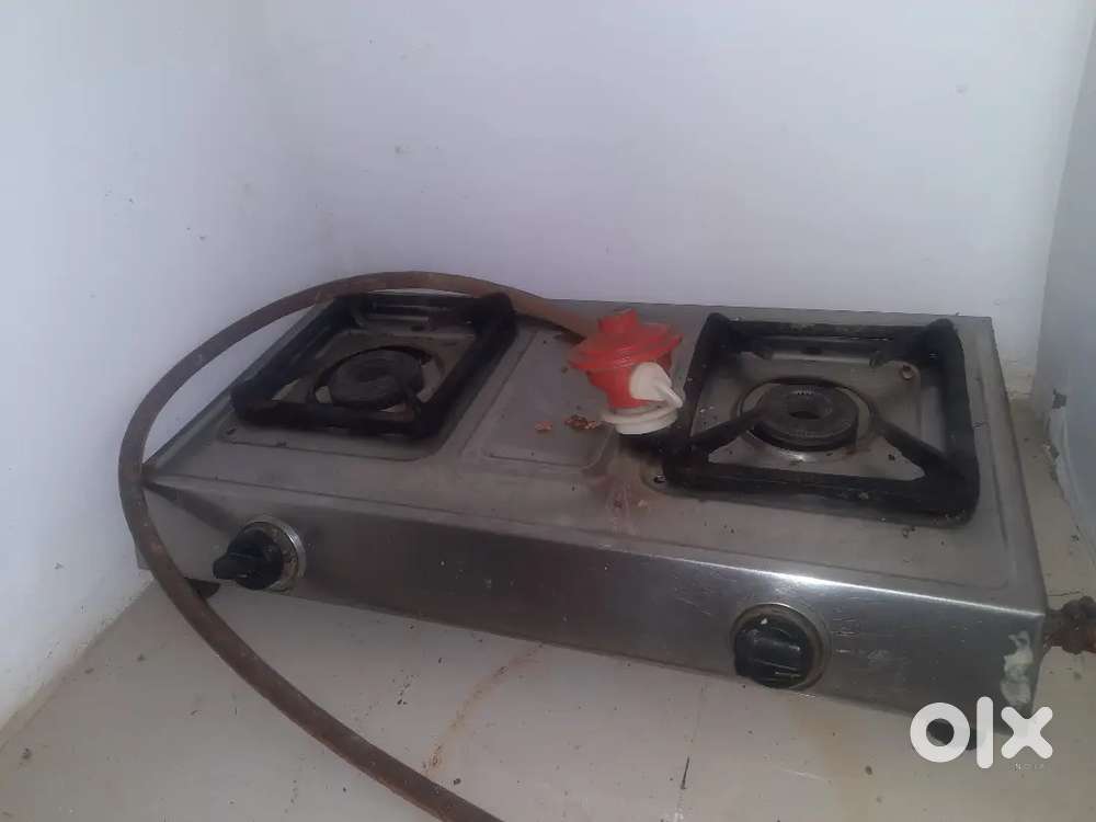 Sunflame gas chulha with regulator and pipe