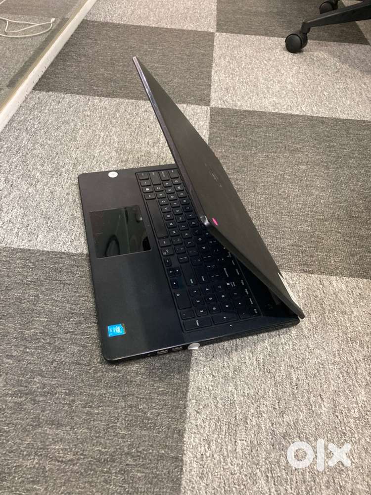 Dell vostro 3558 / i8 / 5th gen / 8gb / 512gb HDD / with bill