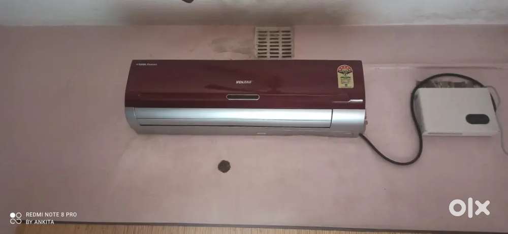 VOLTAS 5 STAR AC