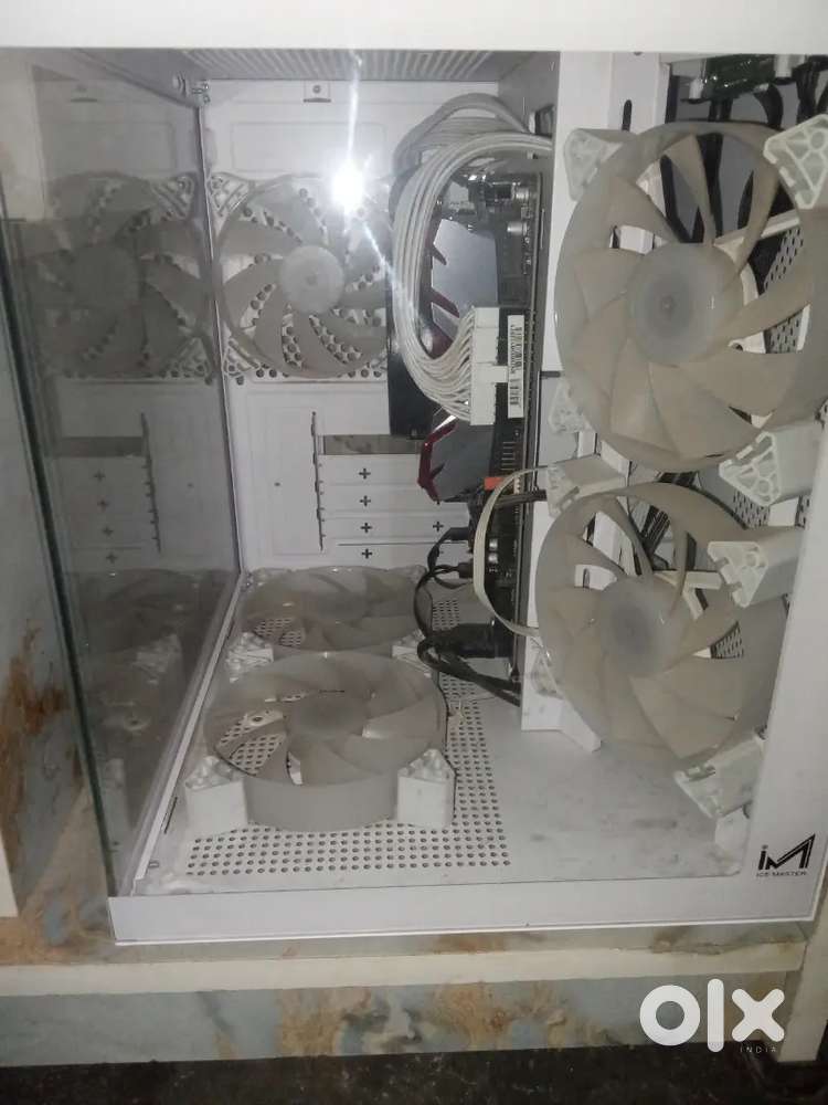 Computer with Speaker