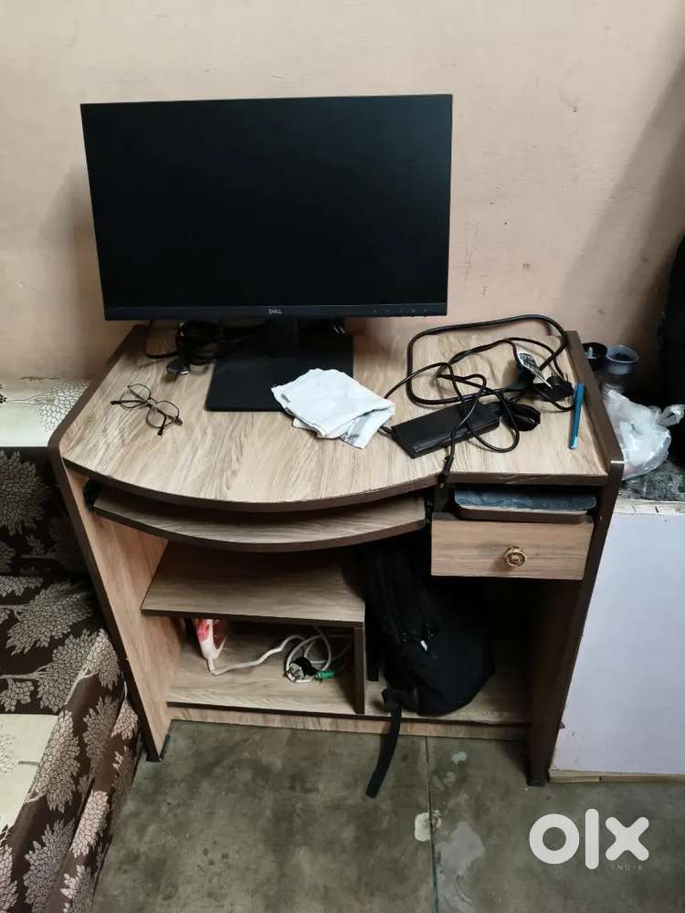 Computer Table