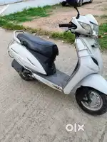 Activa 3g white 2015