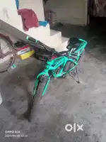 1Year purani hai sab chij badiya hai