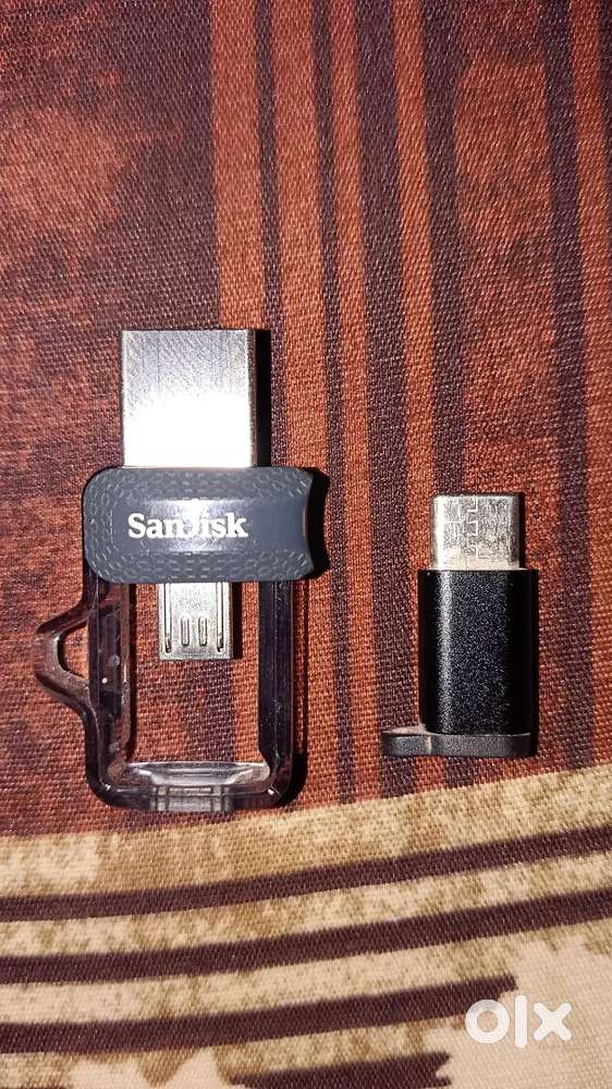 SanDisk 32GB pendrives