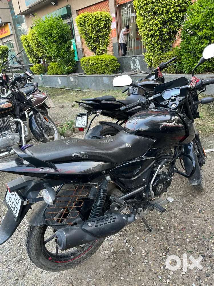 Pulsar 125