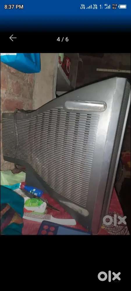 Sony TV black color