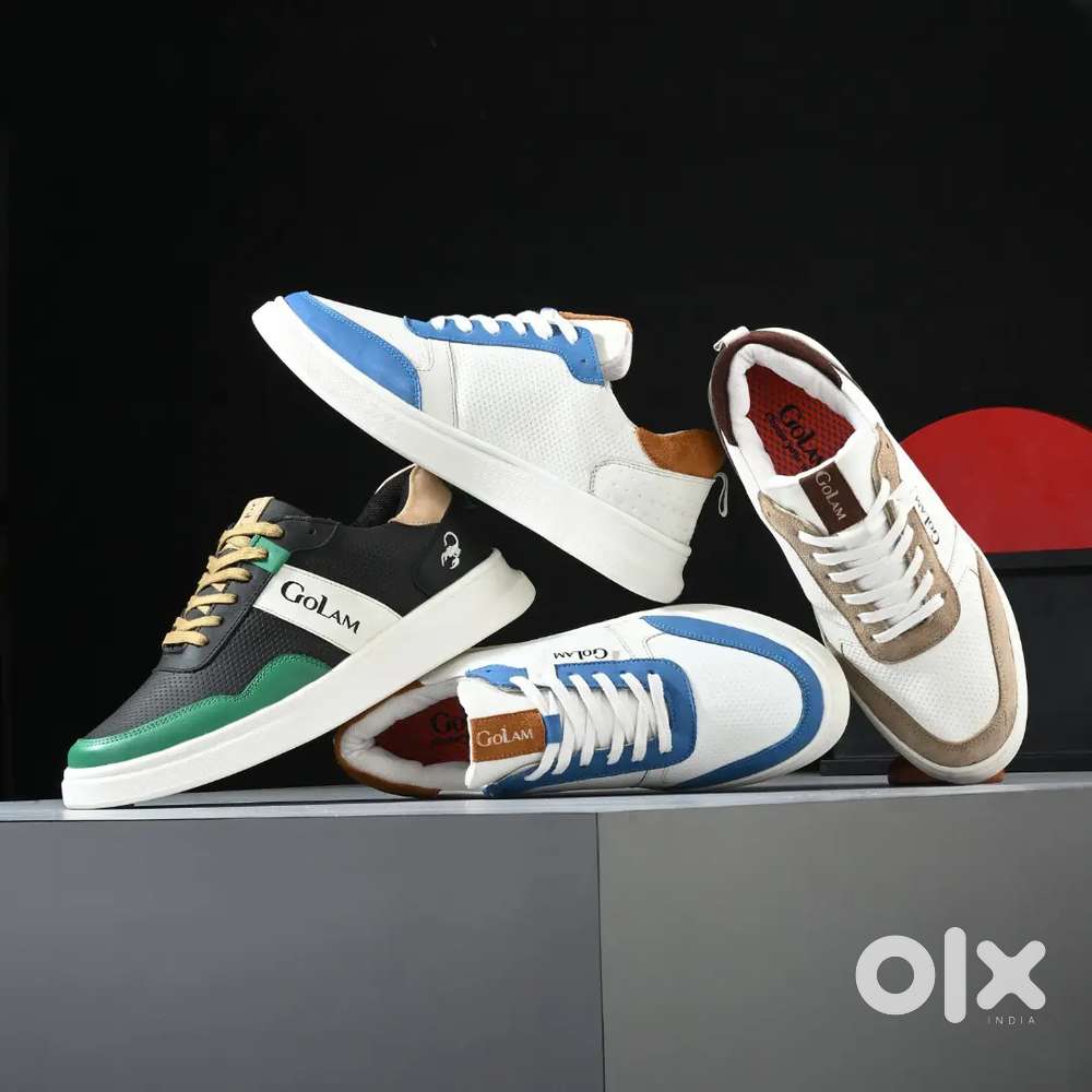 Sneakers shoes
