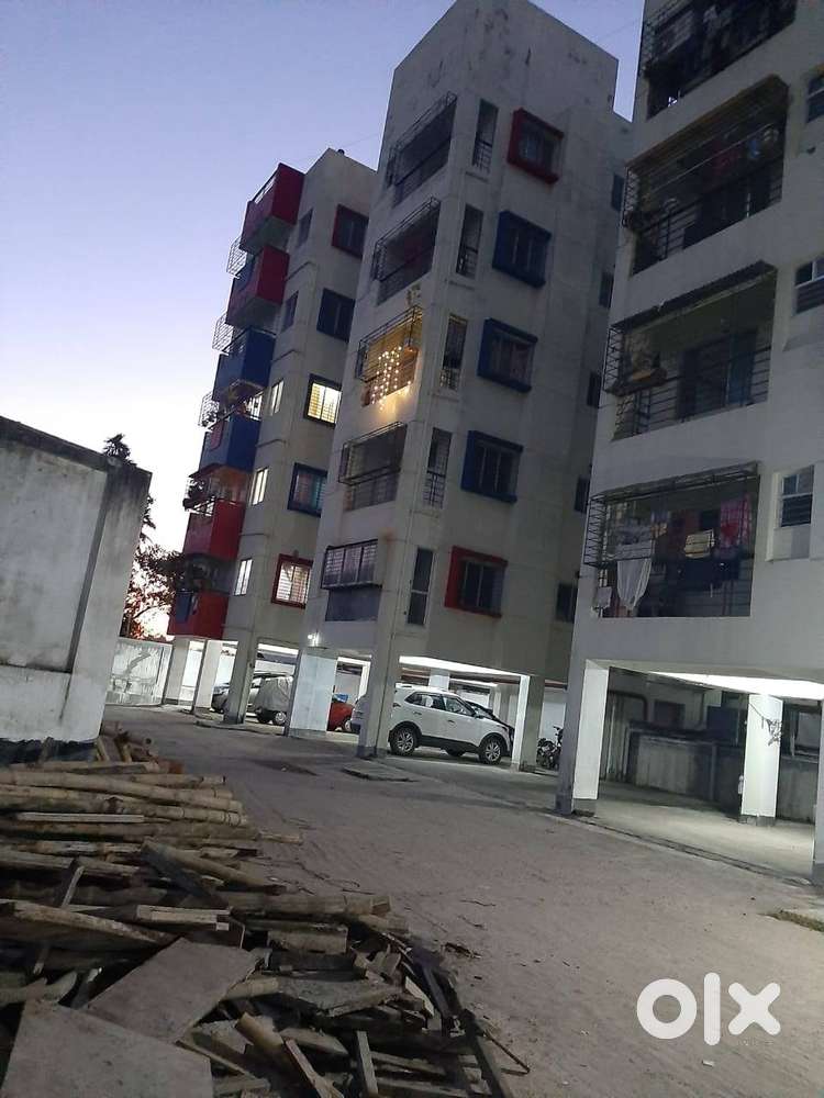 Well-Maintained 2 BHK Flat Available for Rent