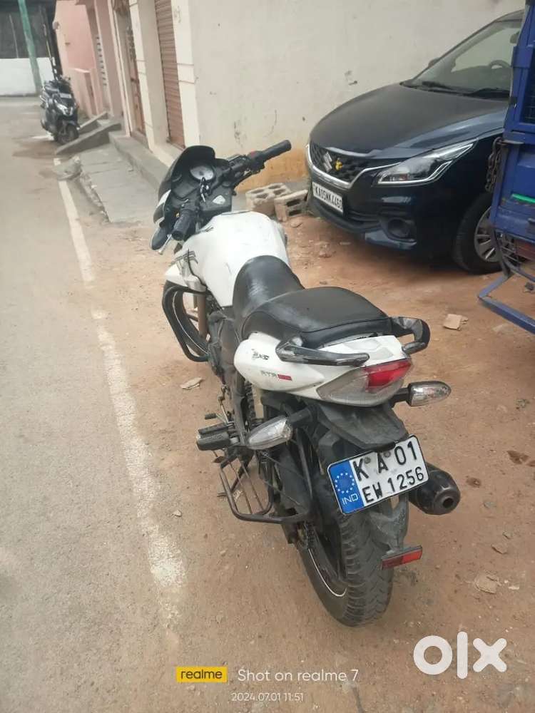 Apache RTR 180cc