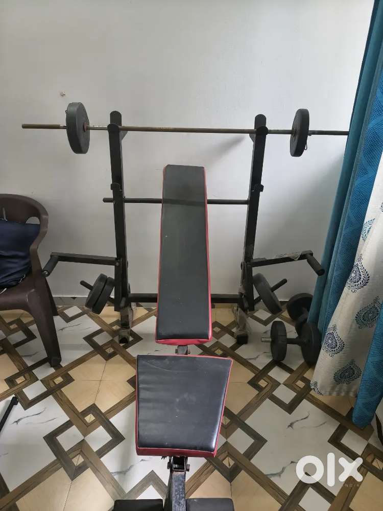 Bench press Machine with dumbell