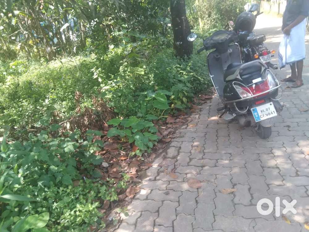 LAND FOR SALE 12 CENT PALLIKARA JUNCTION 3 KMS