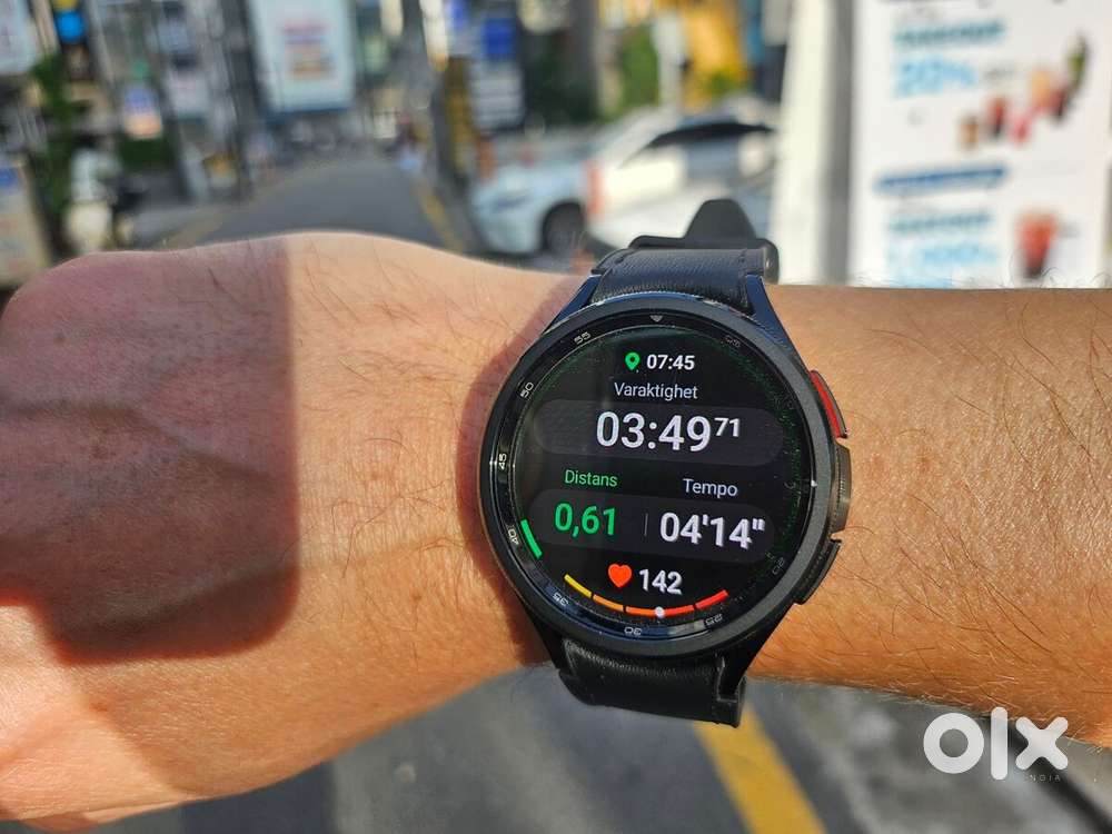 Samsang galaxy watch 6 classic 47 mwith cellular new condition no mark