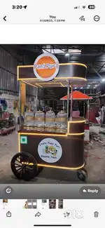 Pani puri seller
