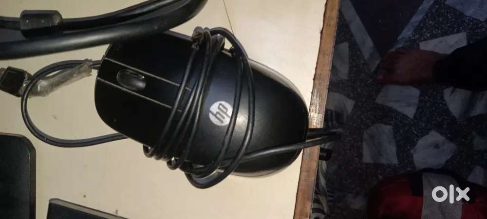 Monitor,cpu, keyboard,mouse and wires available