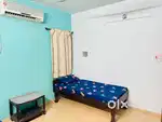 Boy's premium pg with prime location full fecilitys provide alkapuri
