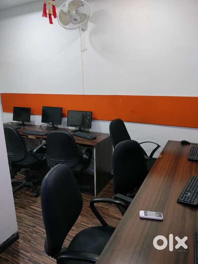 1 Director Cabin 7 workstation fully furnished office space for rent