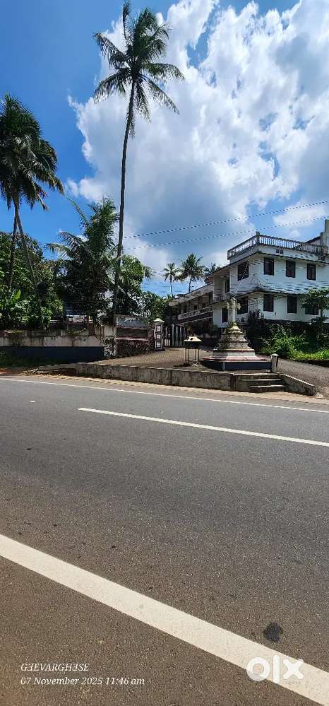 20 Cent Square plot for sale.