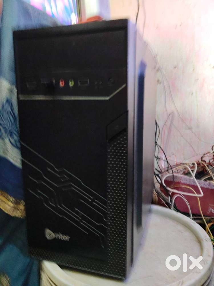 GAMING SETUP PC DESKTOPS SETUP