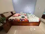 Queen size solid sheesham wood bed with storage