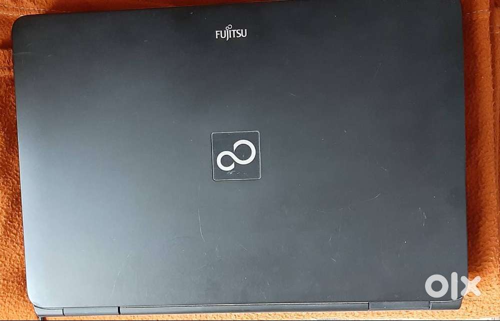Used Fujitsu Japanese old model laptop for sale