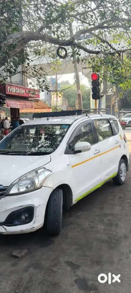 OLA UBER kaa Driver chahiye Wazirabad m