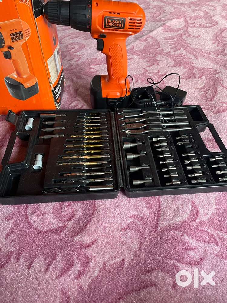 Black and decker cordless drill will all accessories