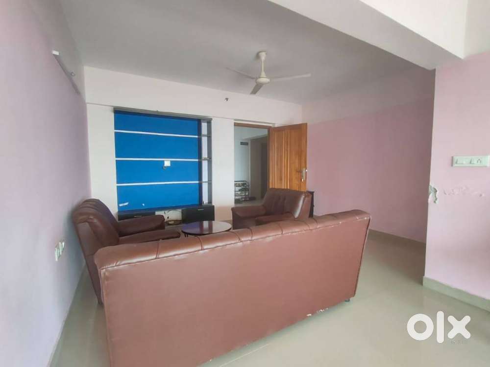 2 BHK Fully Furnished Flat for Rent at Karamana – Prime Location 18000