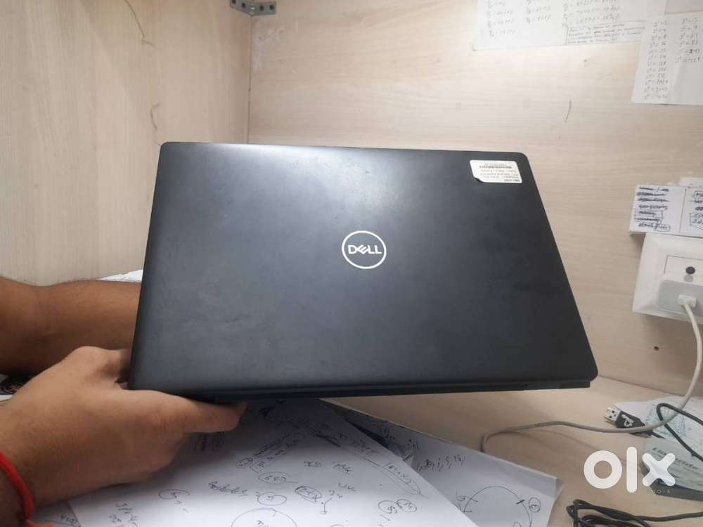 DELL 5400 I5 8TH GEN.
