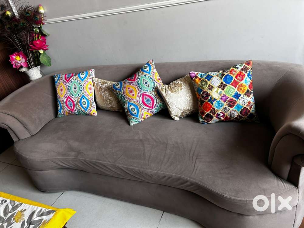 Comfortable, durable sofa set