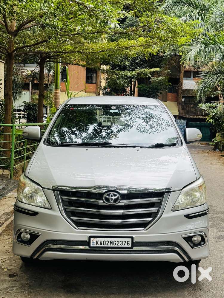 Toyota Innova 2.5 V 7 STR, 2012, Diesel